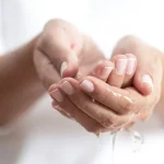 the-nail-growth-timeline:-what-to-expect-when-using-a-nail-serum-like-inacril