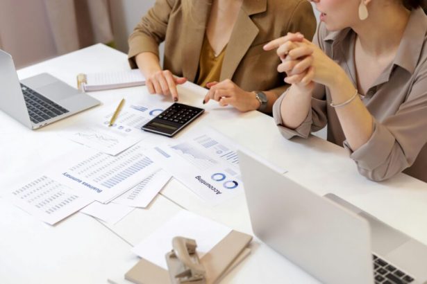 the-future-of-accounting:-how-technology-and-outsourcing-are-changing-the-landscape